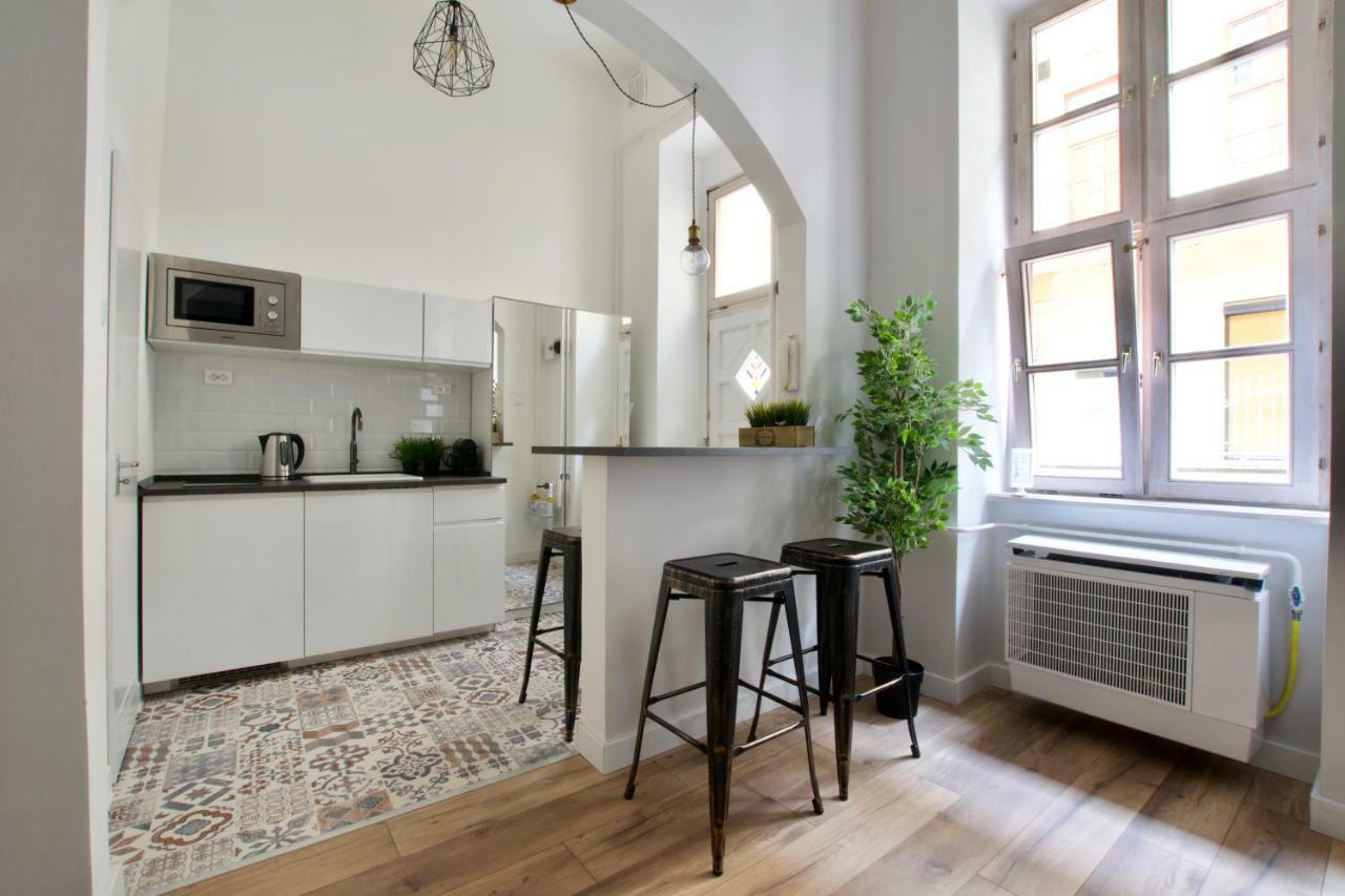 Standard Apartment By Hi5 - Rakoczi 23 Studio Budapest Extérieur photo